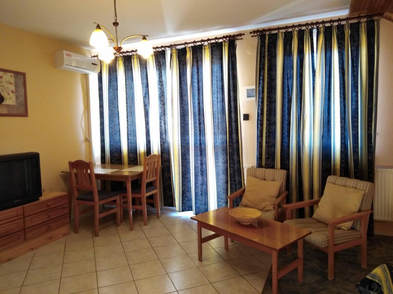 Heviz Therme Apartmenthaus Esterno foto