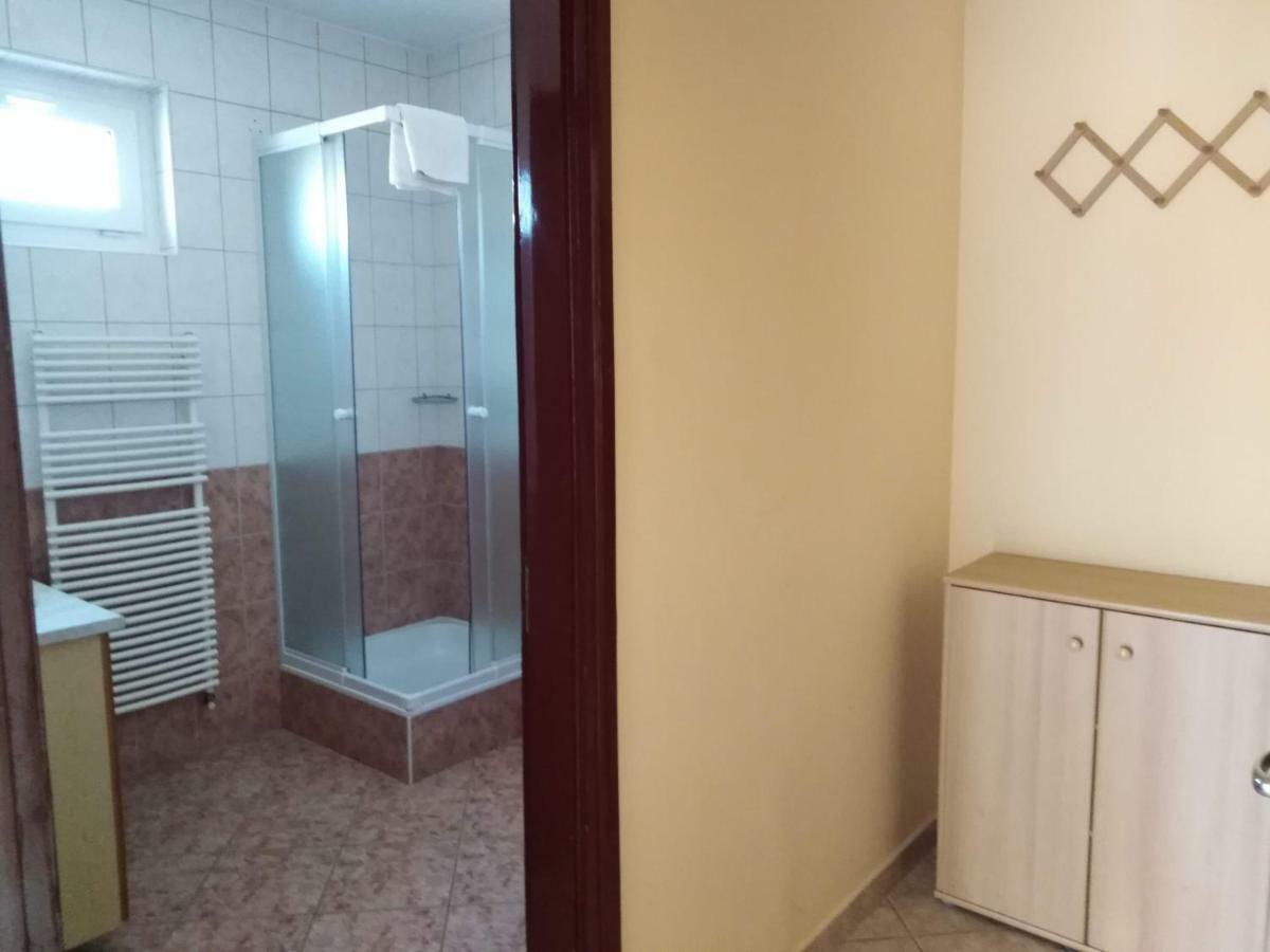 Heviz Therme Apartmenthaus Esterno foto